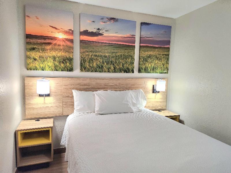 Days Inn By Wyndham Mcallen image