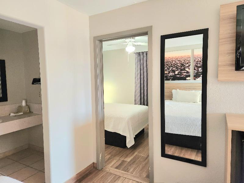 Days Inn By Wyndham Mcallen image