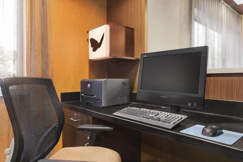 Fairfield Inn image
