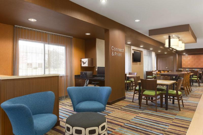 Fairfield Inn image