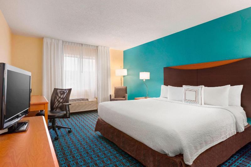 Fairfield Inn image