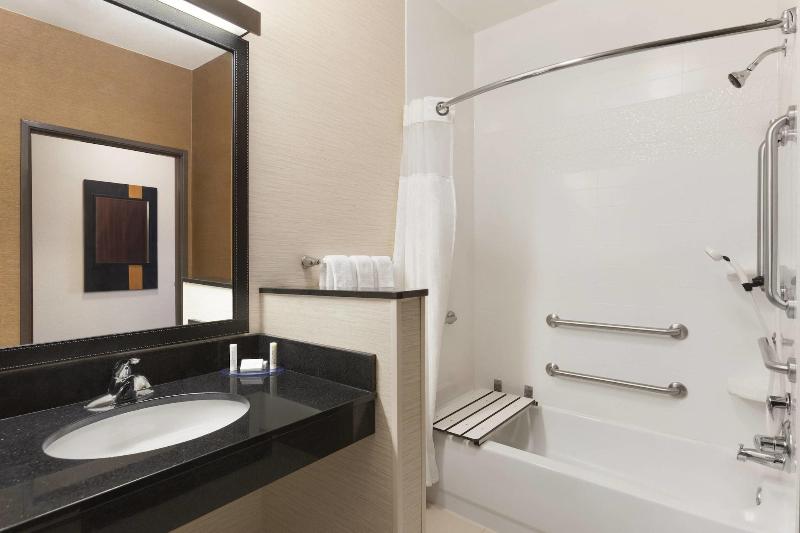 Fairfield Inn image