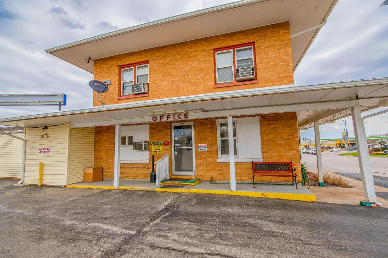 OYO Travelier Motel image