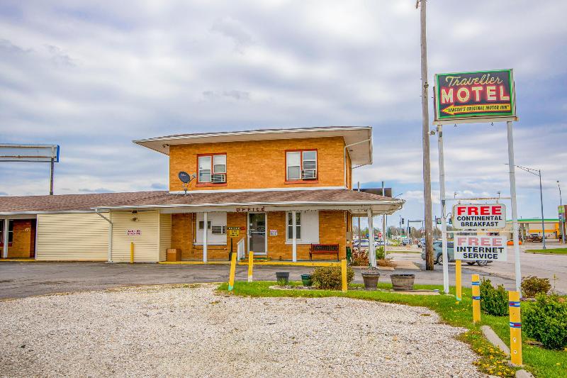 OYO Travelier Motel image