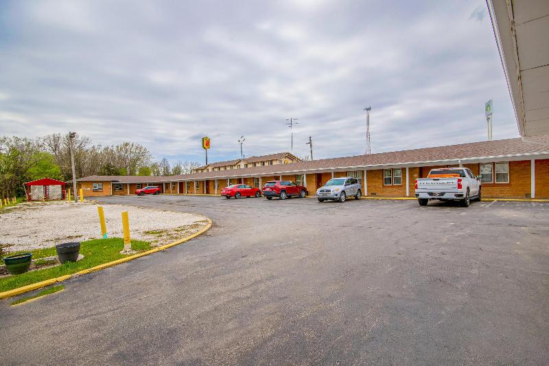 OYO Travelier Motel image