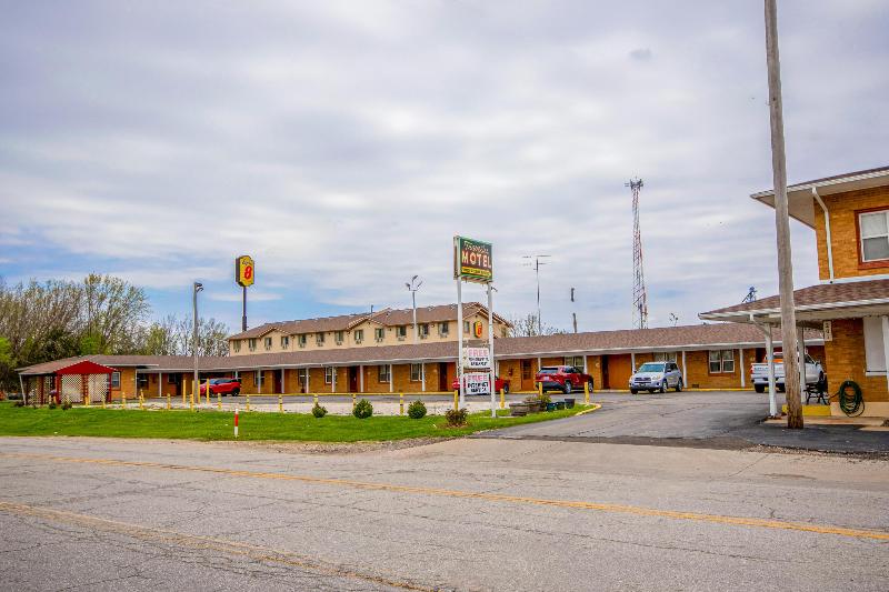 OYO Travelier Motel image