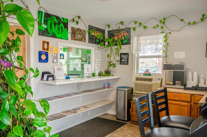 OYO Travelier Motel image