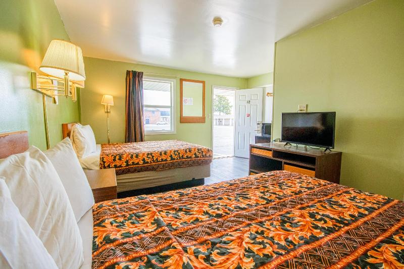 OYO Travelier Motel image
