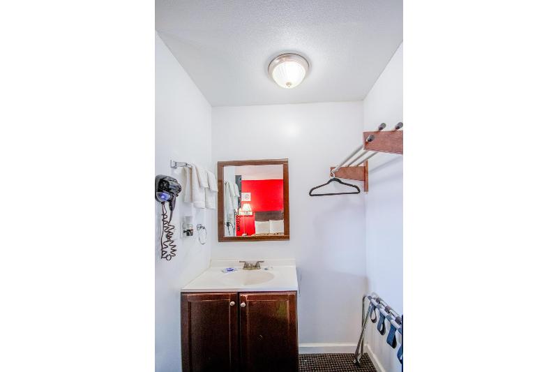 OYO Travelier Motel image