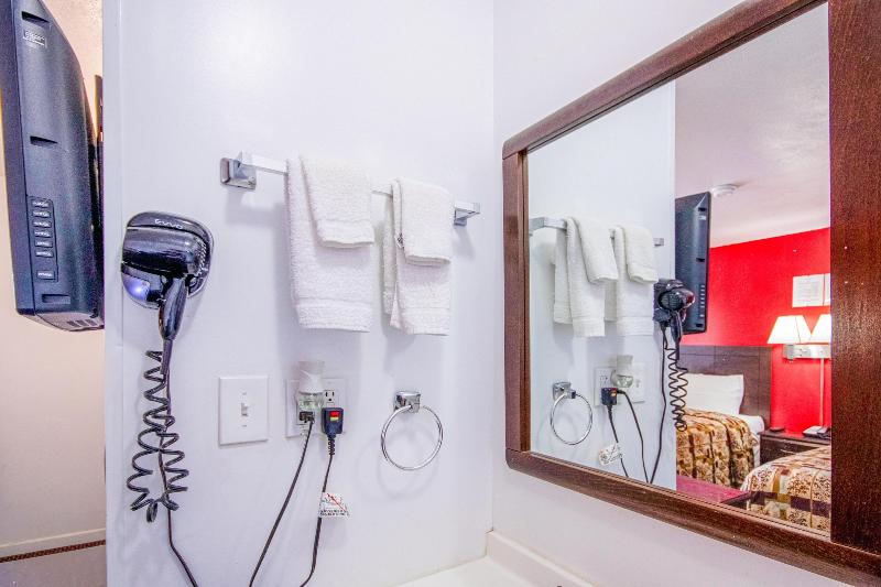OYO Travelier Motel image