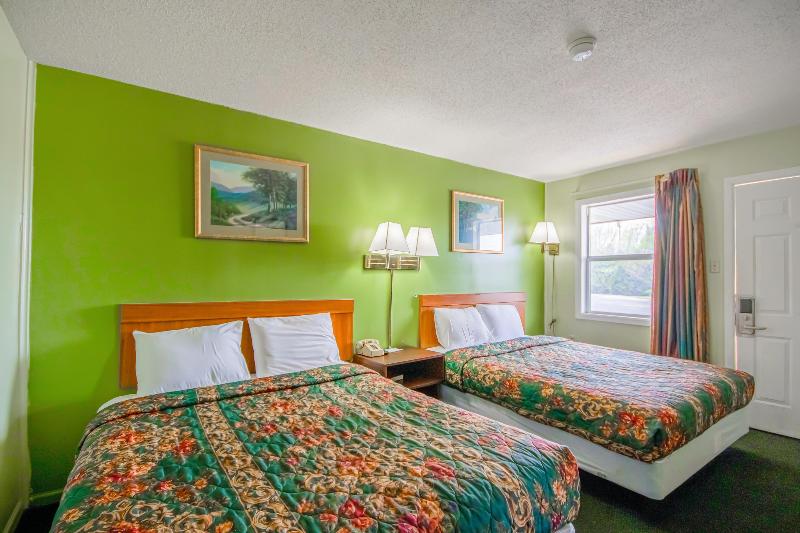 OYO Travelier Motel image