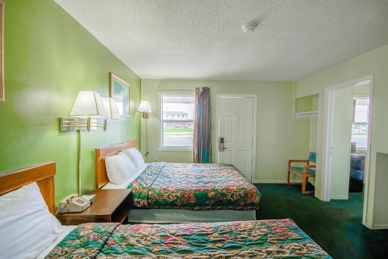 OYO Travelier Motel image