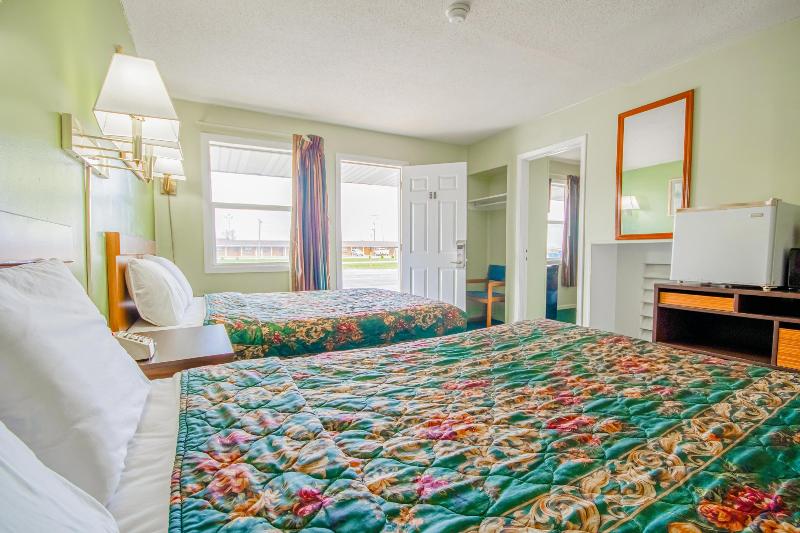 OYO Travelier Motel image 5