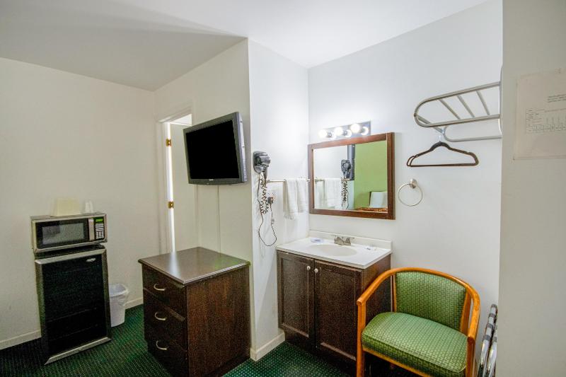 OYO Travelier Motel image