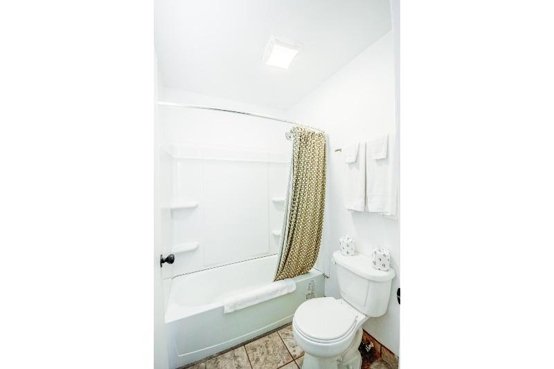 OYO Travelier Motel image