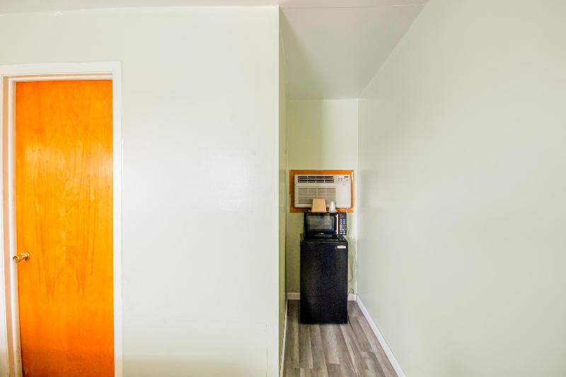 OYO Travelier Motel image 1