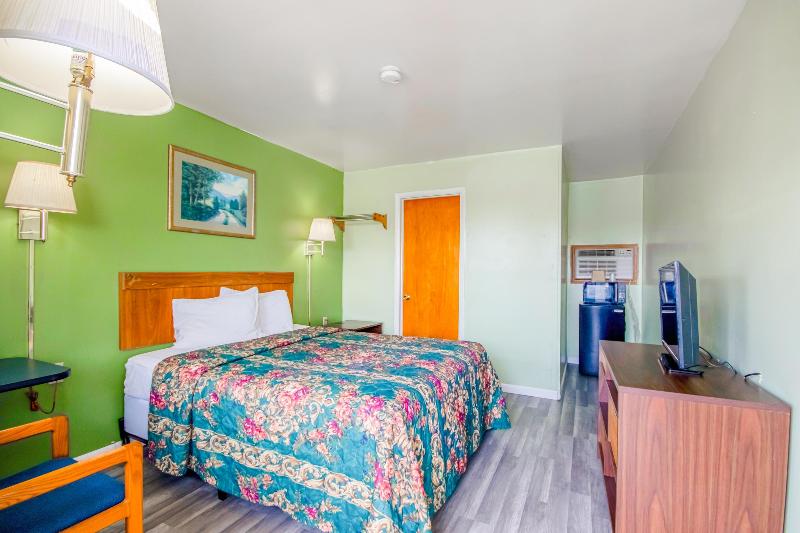 OYO Travelier Motel image 10