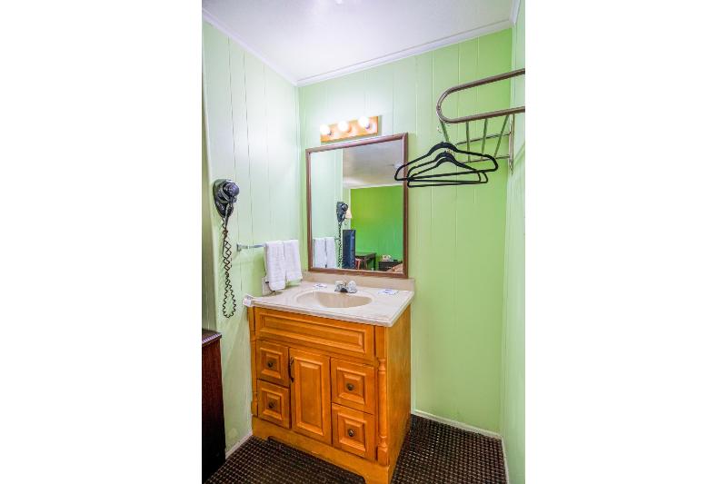 OYO Travelier Motel image