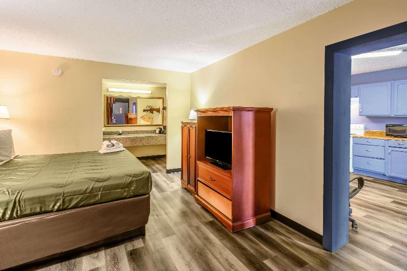 Quality Inn New Orleans image