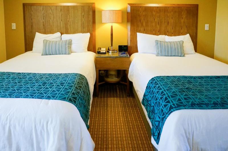 DOUBLE Accessible KING SIZE BED