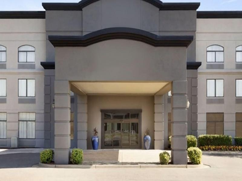 Townhome Inn & Suites in Cordova — general view