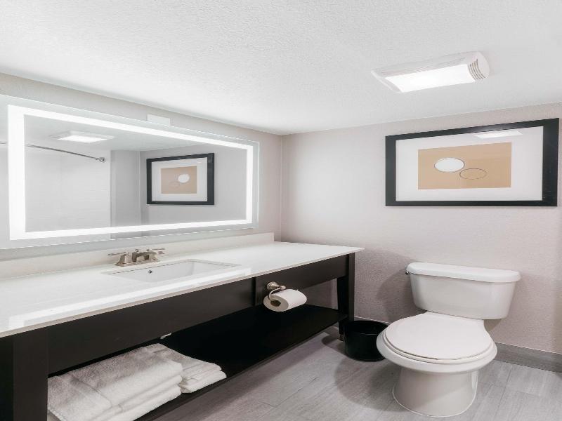 Townhome Inn & Suites in Cordova image