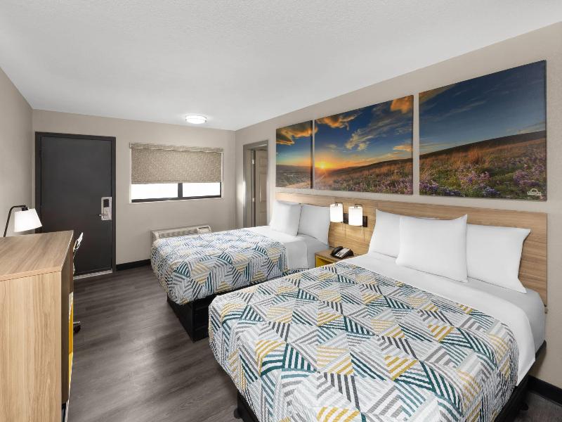 Days Inn by Wyndham Kansas City Northeast image