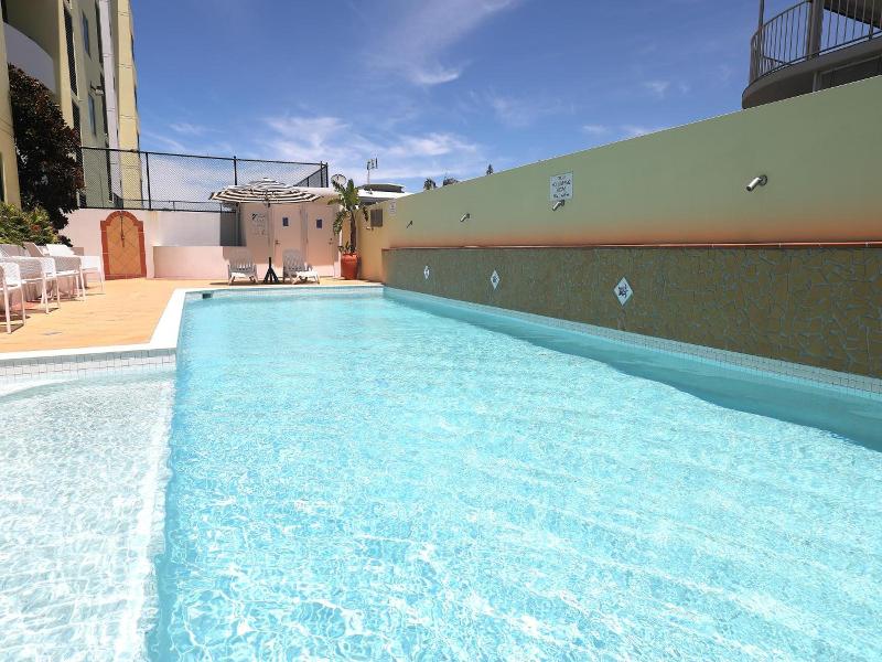 Santorini Twin Waters image