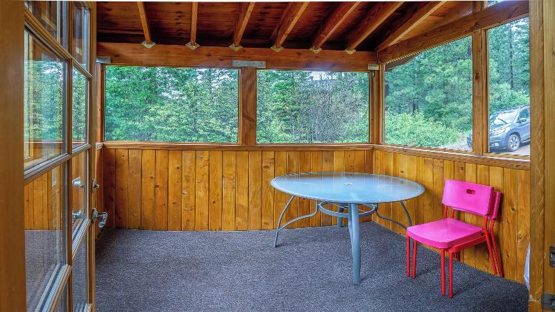 Green Springs Inn & Cabins image