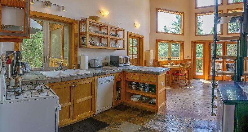 Green Springs Inn & Cabins image