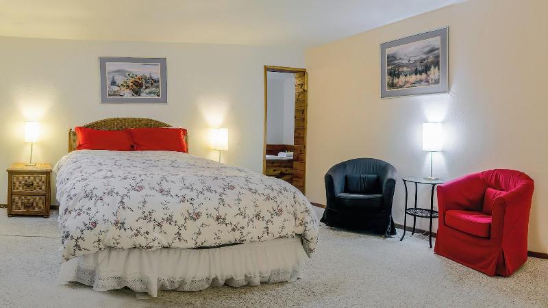 Green Springs Inn & Cabins image