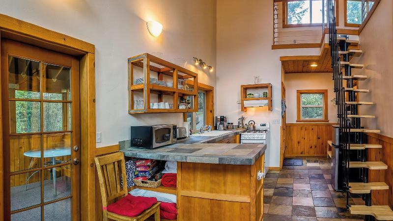 Green Springs Inn & Cabins image