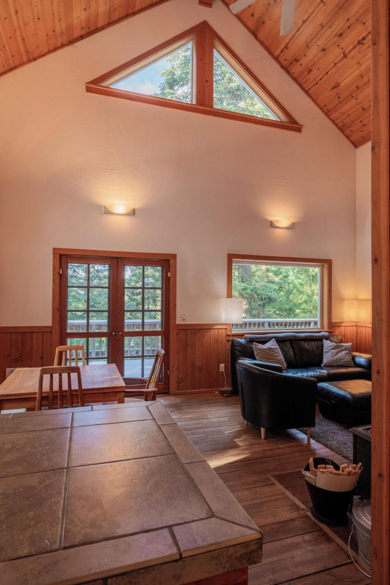 Green Springs Inn & Cabins image