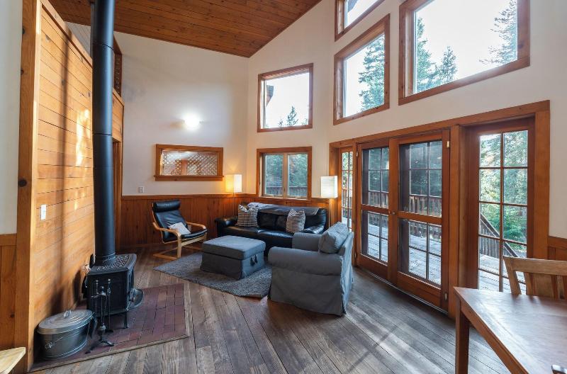 Green Springs Inn & Cabins image