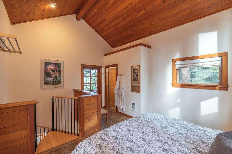 Green Springs Inn & Cabins image