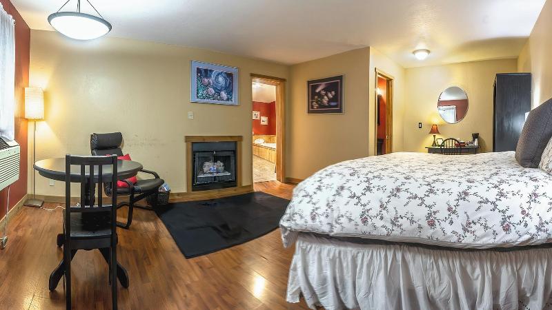 Green Springs Inn & Cabins image