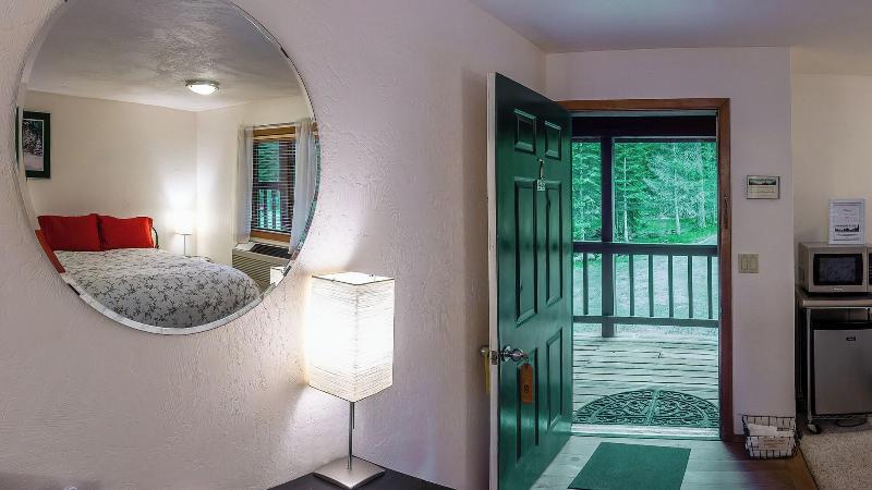 Green Springs Inn & Cabins image