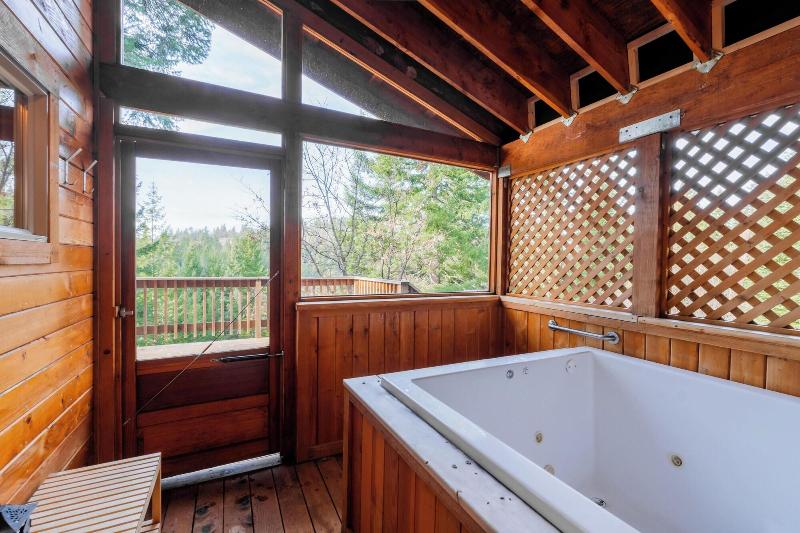 Green Springs Inn & Cabins image
