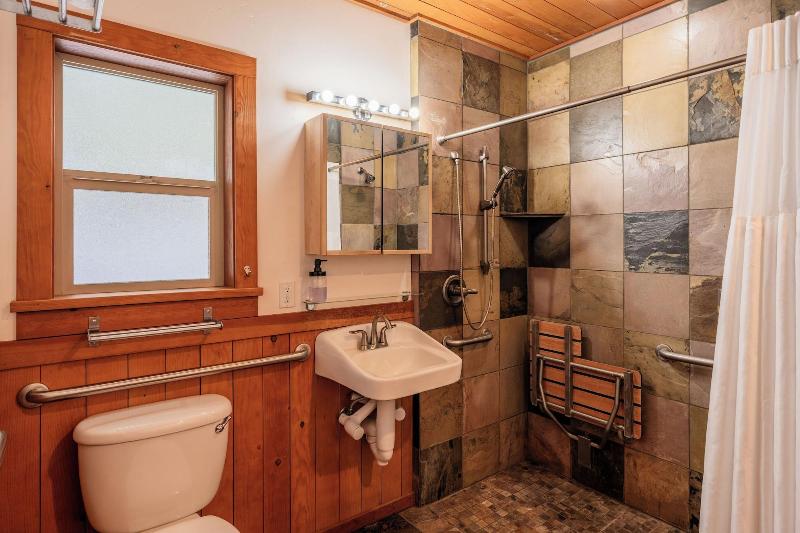 Green Springs Inn & Cabins image