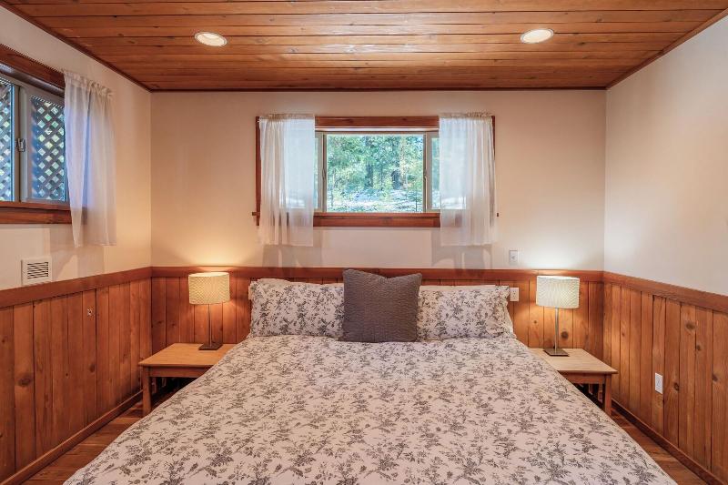Green Springs Inn & Cabins image