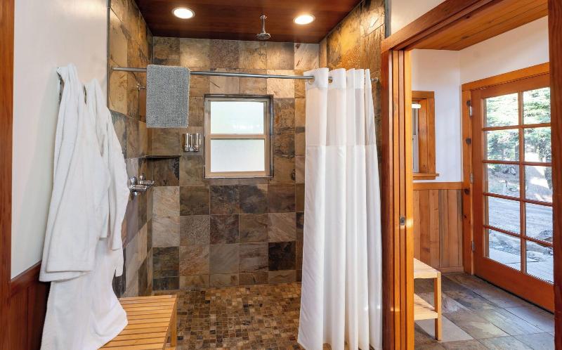 Green Springs Inn & Cabins image