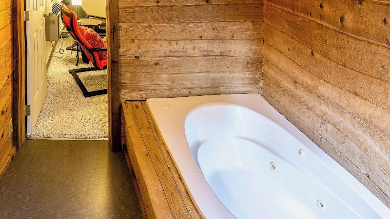 Green Springs Inn & Cabins image