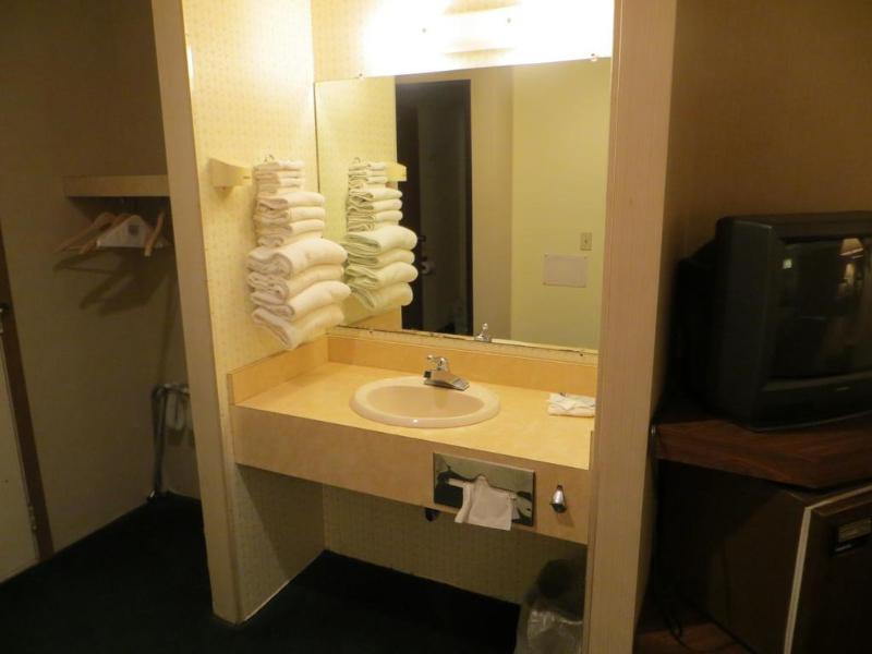 Starlite Budget Inn