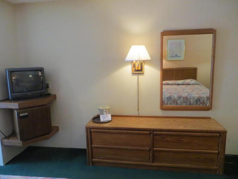 Starlite Budget Inn