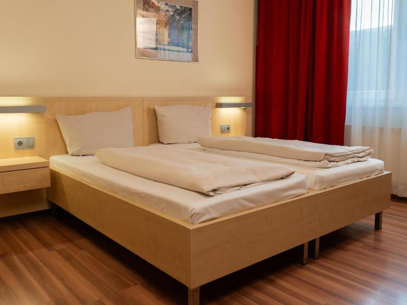 Autohof - Motel Salzbergen image