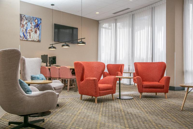 Holiday Inn New Orleans West Bank Tower image