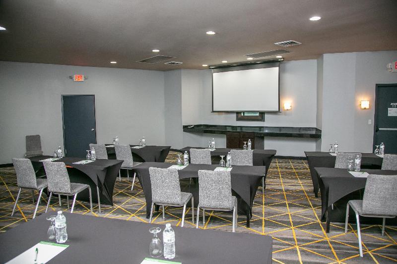 Holiday Inn New Orleans West Bank Tower image