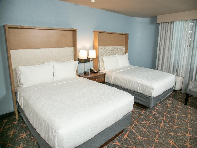 Holiday Inn New Orleans West Bank Tower image