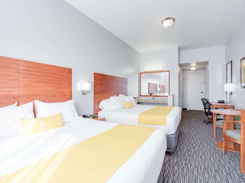 Ramada by Wyndham Marina image