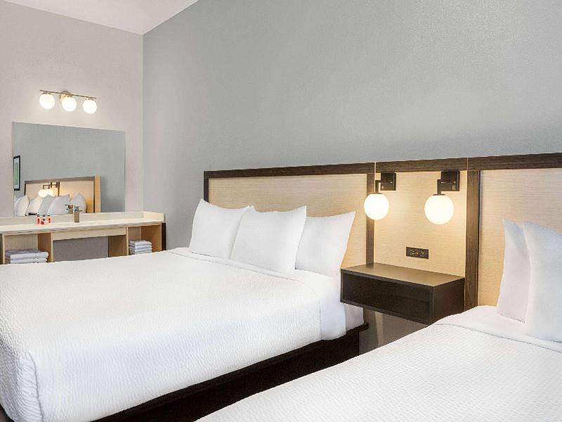 Ramada by Wyndham Marina image